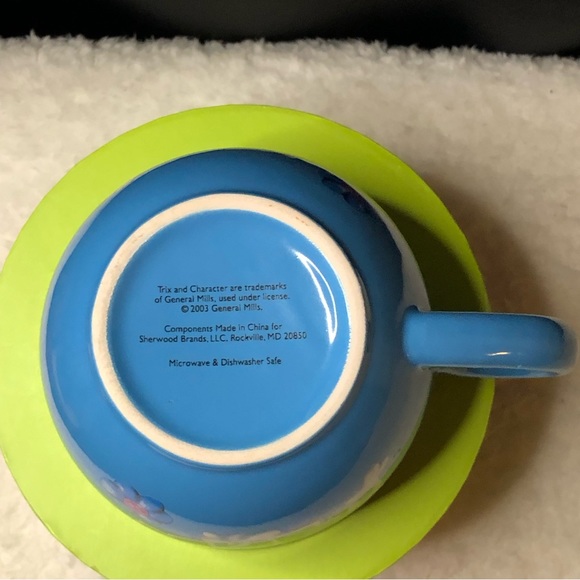 Vintage 2003 Large Rare General Mills Blue Trix Cereal Mug - Picture 6 of 10